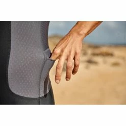 Zone3 Aquaflo+ SS Trisuit Men black/grey/neon green 10 Zone3 Aquaflo+ SS Trisuit Men black/grey/neon green -Deals Neopren Suits Store zone3 aquaflo ss trisuit men 6